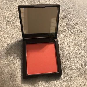 Younique pressed blusher - NEW IN BOX
